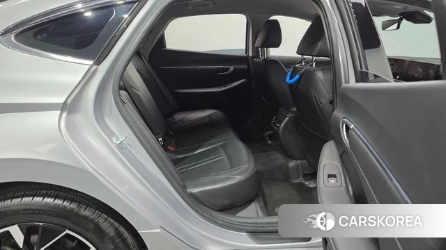 Hyundai Sonata D Edge (DN8) 2024 Серебряный из Кореи, фото 2
