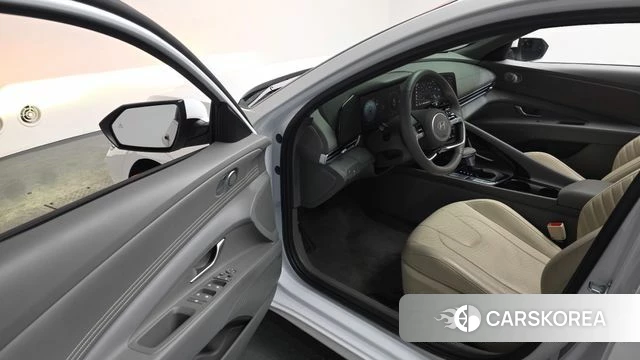 Hyundai The New Avante (CN7) 2025 Белый из Кореи, фото 2