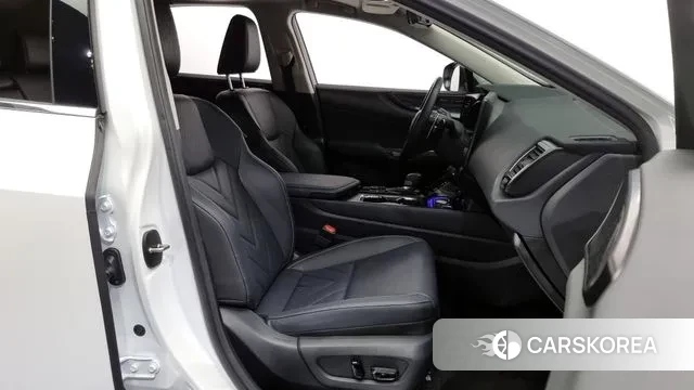 Lexus NX350h Second generation 2024 Белый из Кореи, фото 2