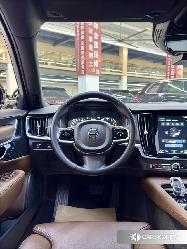 Volvo S90 2021 Черный из Китая, фото 2