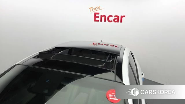 Hyundai The New Grandeur IG Hybrid 2022 Белый из Кореи, фото 2