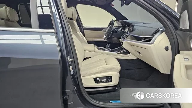 BMW X7 (G07) 2021 Серый из Кореи, фото 2