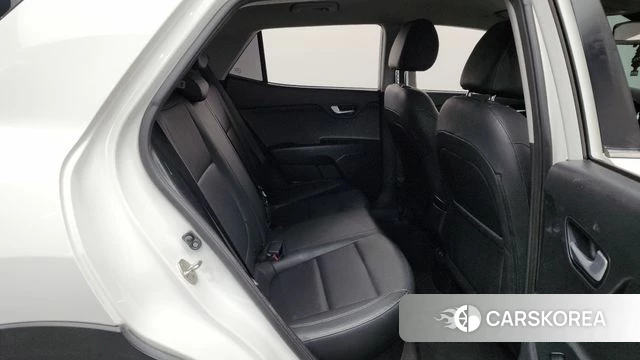 Kia Stonic 2018 Белый из Кореи, фото 2