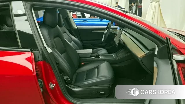 Tesla Model 3 2021 Красный из Кореи, фото 2