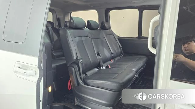 Hyundai Staria 2025 Белый из Кореи, фото 2