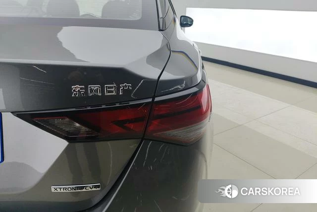 Nissan Xuan Yi 2020 Темно-серый из Китая, фото 2