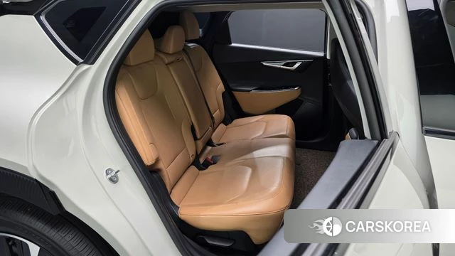Kia EV6 2023 Жемчужный цвет из Кореи, фото 2