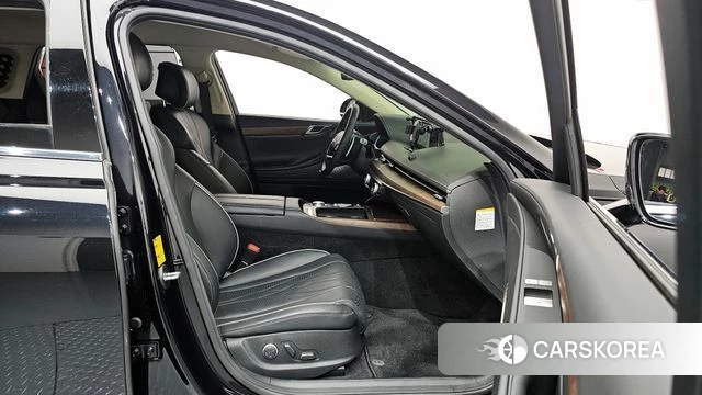Genesis Electrified G80 (RG3) 2022 Черный из Кореи, фото 2
