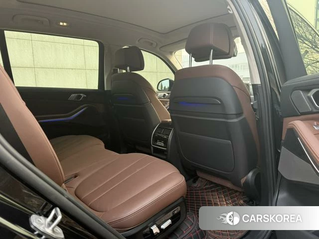 BMW X7 2022 Черный из Китая, фото 2