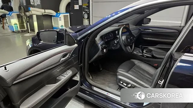 BMW 6 Series GT (G32) 2022 Черный из Кореи, фото 2