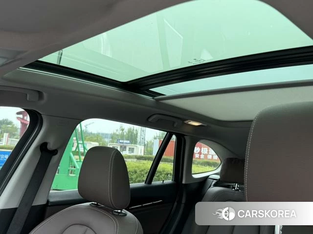 BMW X1 2022 Белый из Китая, фото 2