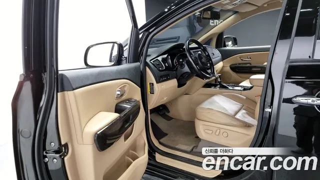 Kia The New Carnival 2018 Черный из Кореи, фото 2