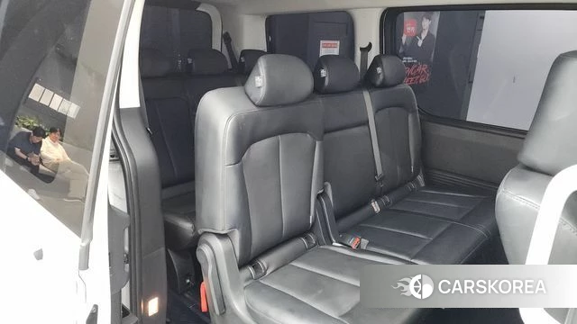 Hyundai Staria 2022 Белый из Кореи, фото 2