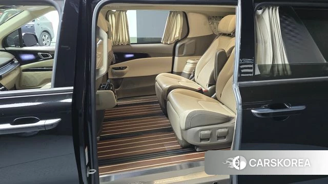 Kia Carnival 4th generation 2023 Черный из Кореи, фото 2