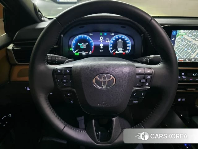 Toyota Camry (XV80) 2025 Серебряный из Кореи, фото 2