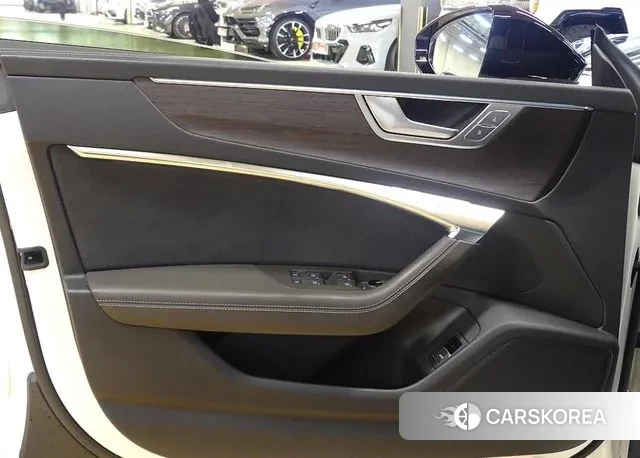 Audi A7 (4K) 2022 Белый из Кореи, фото 2