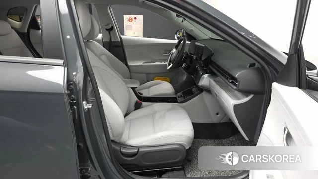 Hyundai Kona (SX2) 2024 Серый из Кореи, фото 2