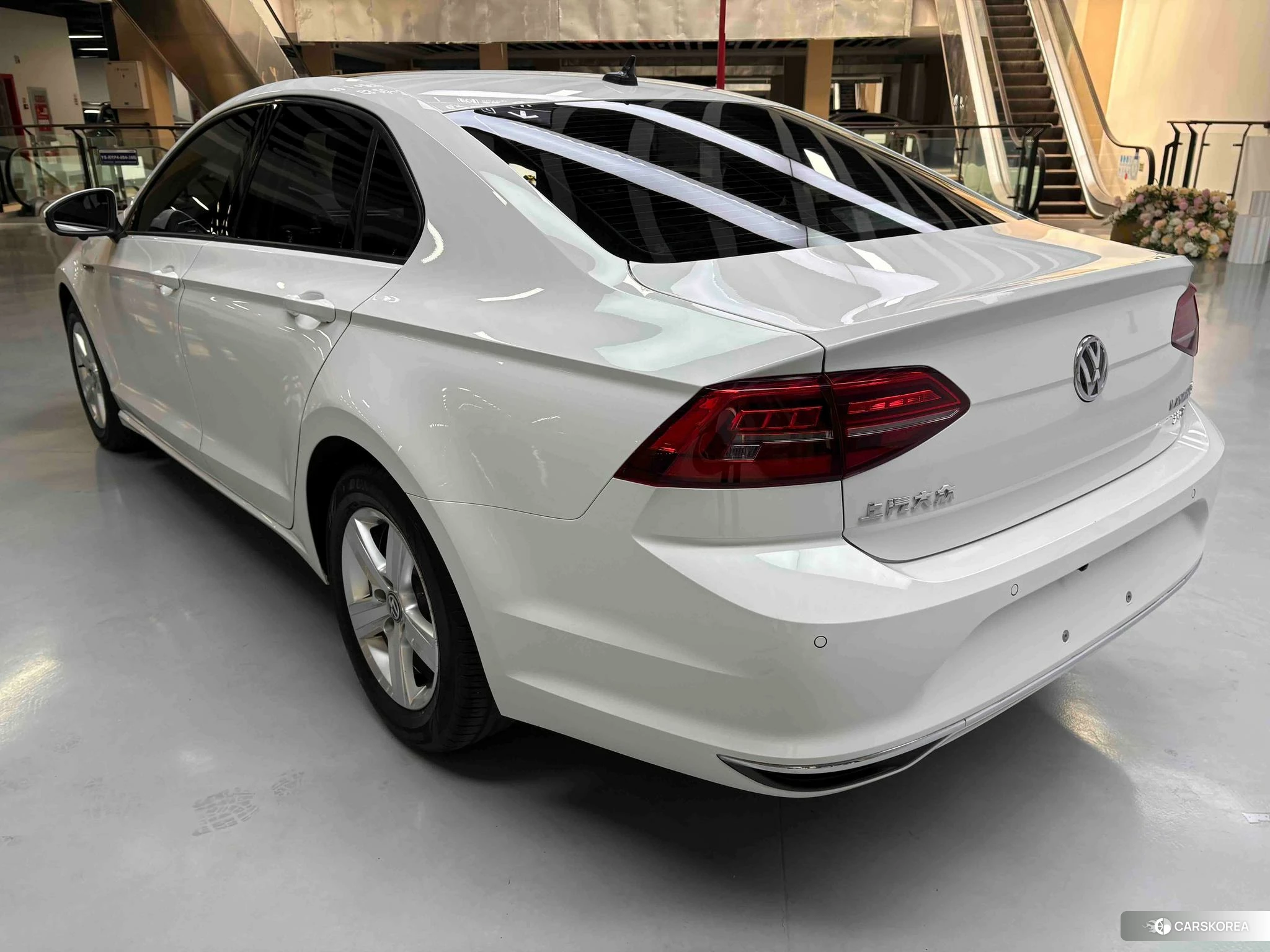 Volkswagen Lingdu 2020 Белый из Китая, фото 2
