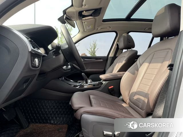 BMW X3 2021 Белый из Китая, фото 2