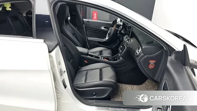 Mercedes-Benz CLA-Class C117 2018 Белый из Кореи, фото 2