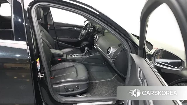 Audi New A3 2020 Черный из Кореи, фото 2