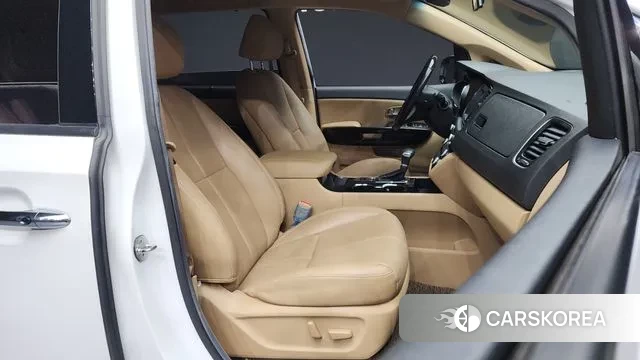 Kia The New Carnival 2018 Белый из Кореи, фото 2