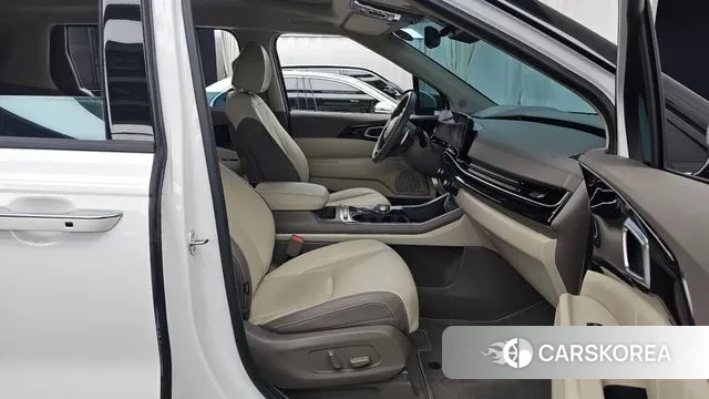 Kia The New Carnival 4th Generation 2023 Белый из Кореи, фото 2