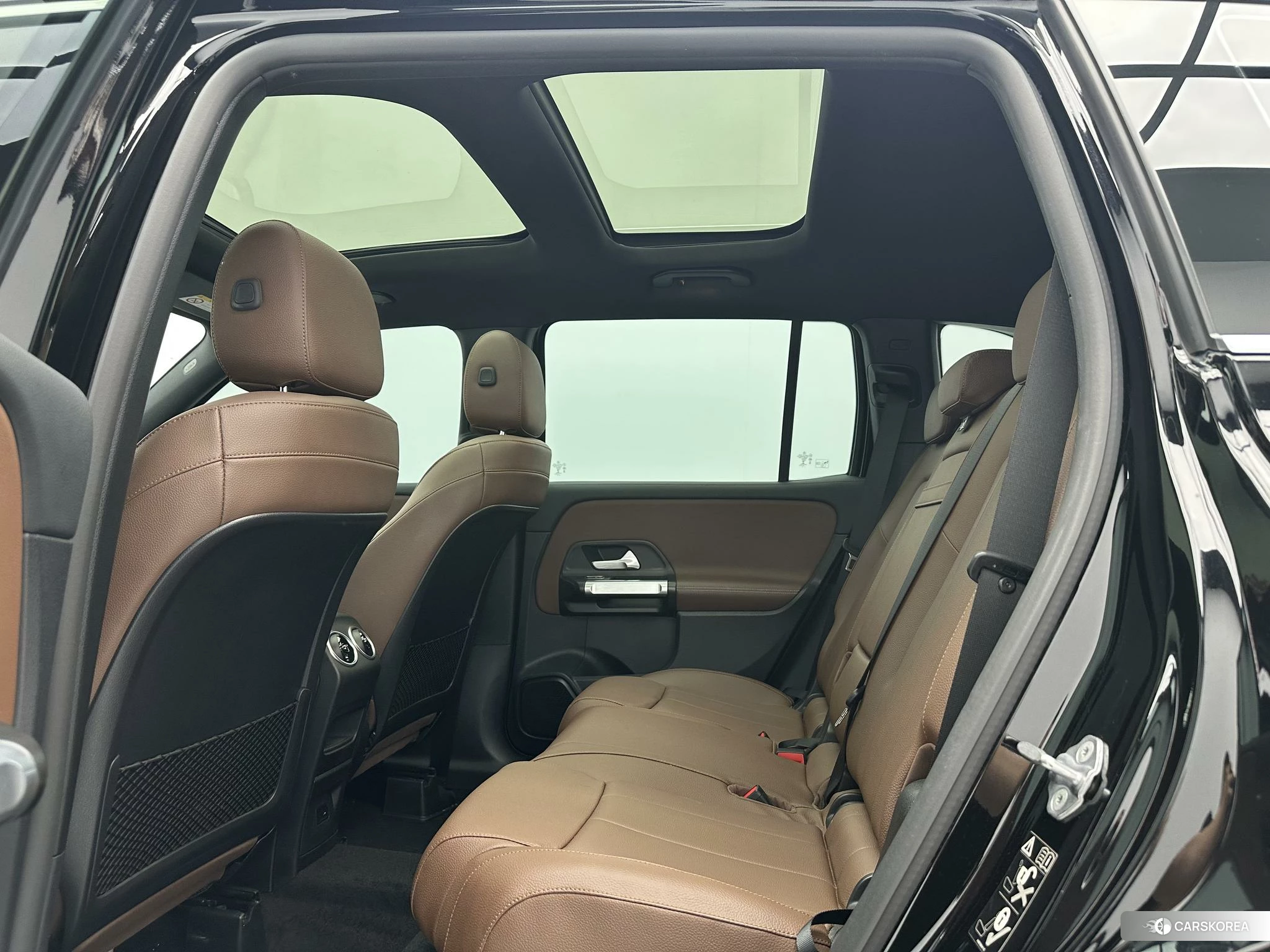 Mercedes-Benz GLB 2021 Черный из Китая, фото 2