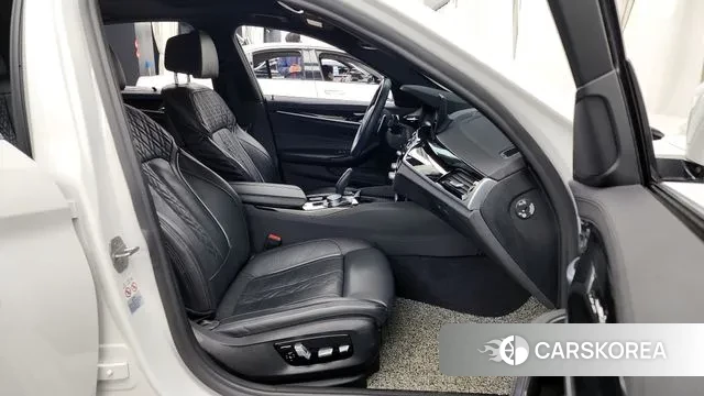 BMW 5 Series (G30) id 3494227 из Кореи 2