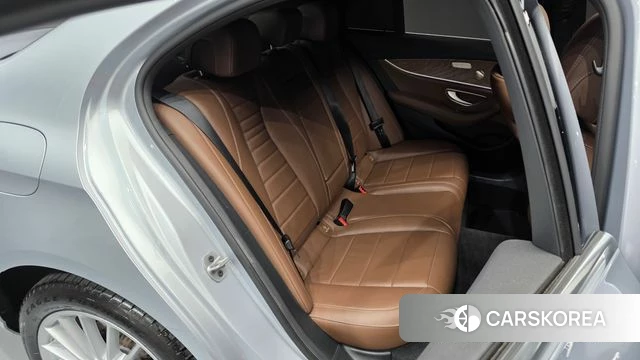 Mercedes-Benz E-Class W213 2022 Серебряный из Кореи, фото 2