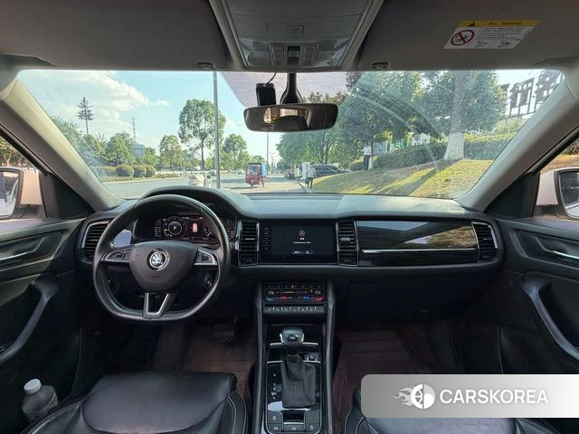 Skoda Kodiak 2021 Белый из Китая, фото 2