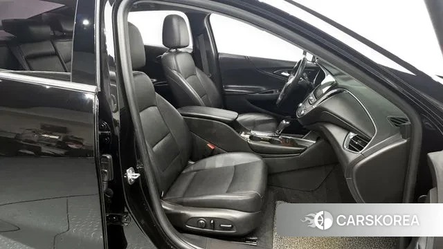 Chevrolet (GM Daewoo) All New Malibu 2018 Черный из Кореи, фото 2