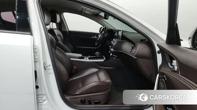 Kia Stinger 2018 Белый из Кореи, фото 2