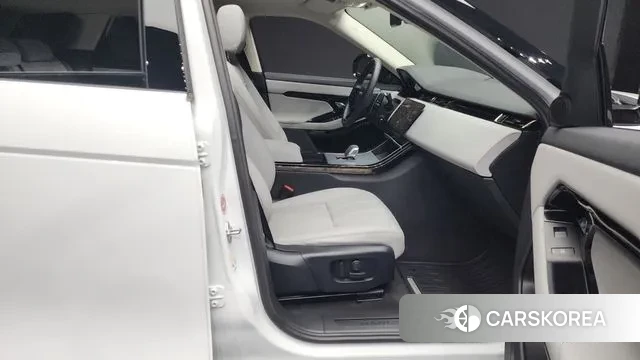 Land Rover Range Rover Evoque 2nd Generation 2024 Белый из Кореи, фото 2