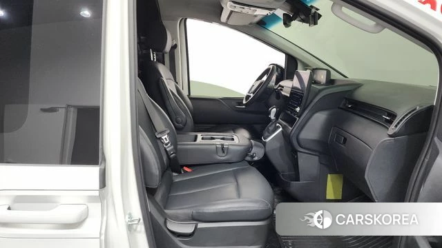 Hyundai Staria 2024 Белый из Кореи, фото 2