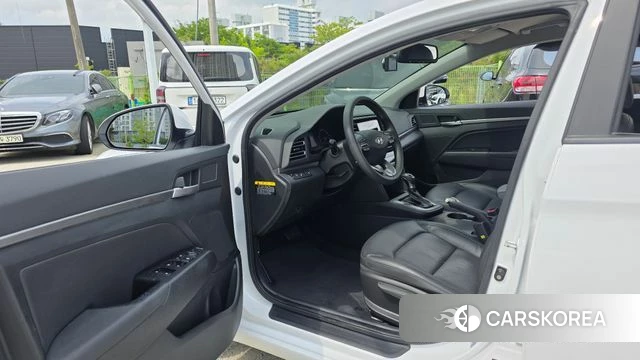 Hyundai The New Avante AD 2018 Белый из Кореи, фото 2