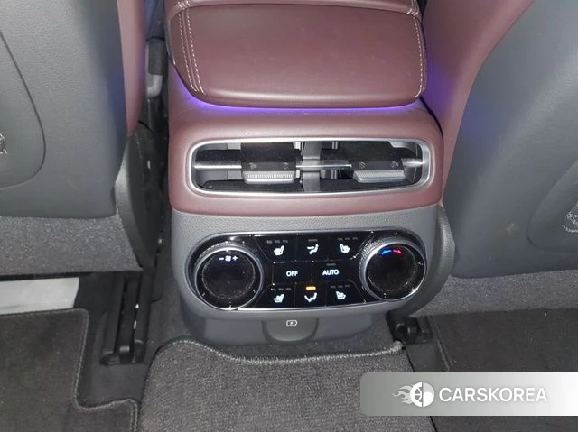 Genesis GV70 2021 Белый из Кореи, фото 2