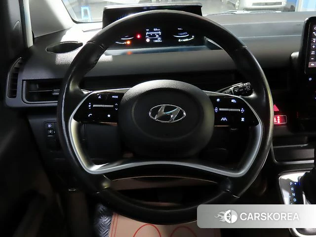 Hyundai Staria 2023 Серебряный из Кореи, фото 2