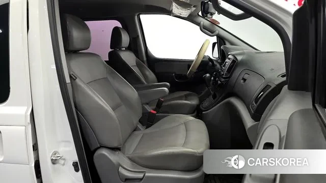 Hyundai The New Grand Starex 2019 Белый из Кореи, фото 2