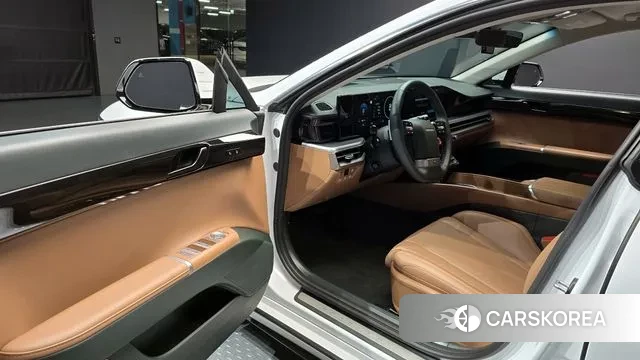 Hyundai Grandeur Hybrid (GN7) 2023 Белый из Кореи, фото 2