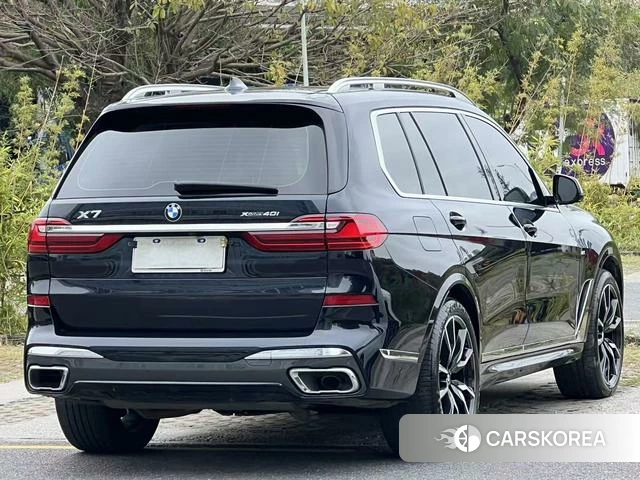 BMW X7 2021 Черный из Китая, фото 2