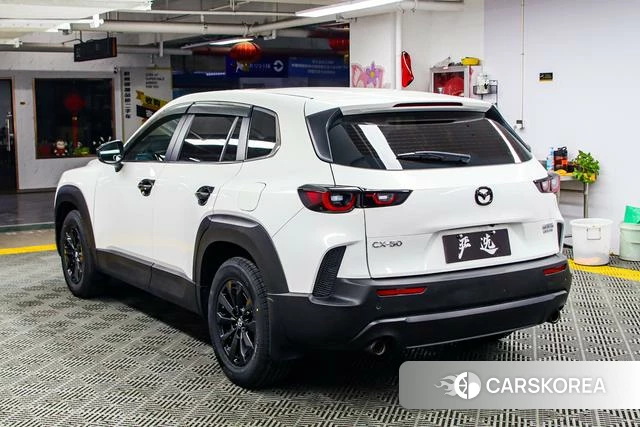 Mazda CX-50 line also 2024 Белый из Китая, фото 2