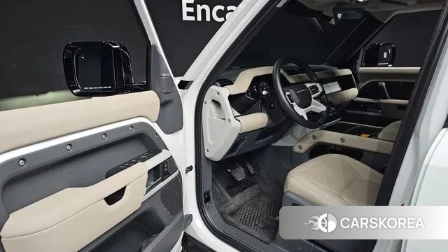 Land Rover Defender (L663) 2024 Белый из Кореи, фото 2