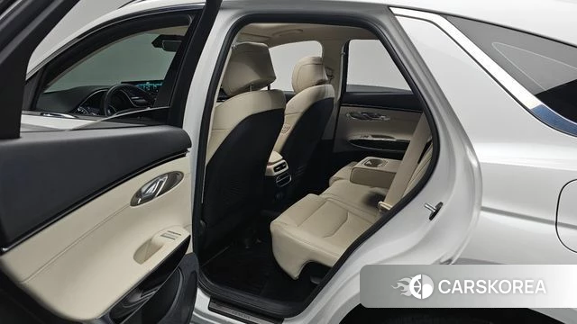 Genesis GV70 2022 Белый из Кореи, фото 2