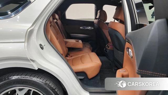 Genesis GV70 2022 Белый из Кореи, фото 2