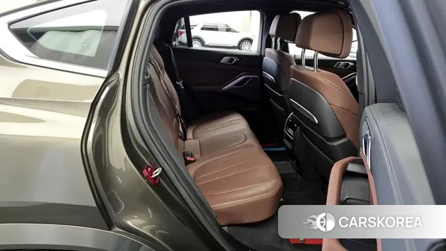 BMW X6 (G06) 2020 Песочный из Кореи, фото 2