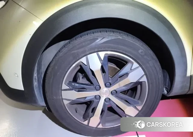 Peugeot 3008 second generation 2020 Белый из Кореи, фото 2