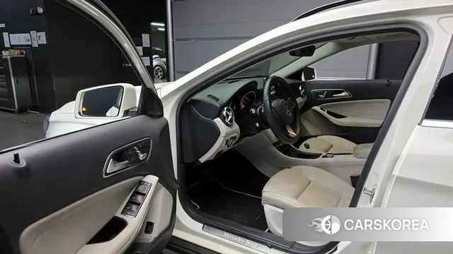 Mercedes-Benz GLA-Class X156 2018 Белый из Кореи, фото 2