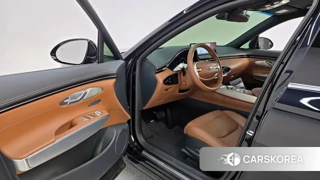 Genesis GV70 2022 Черный из Кореи, фото 2