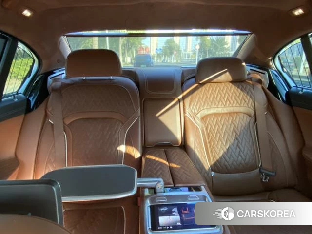 BMW 7 series 2021 Черный из Китая, фото 2